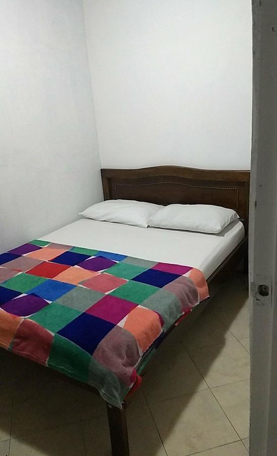 Hostel El Encanto Guatapé エクステリア 写真